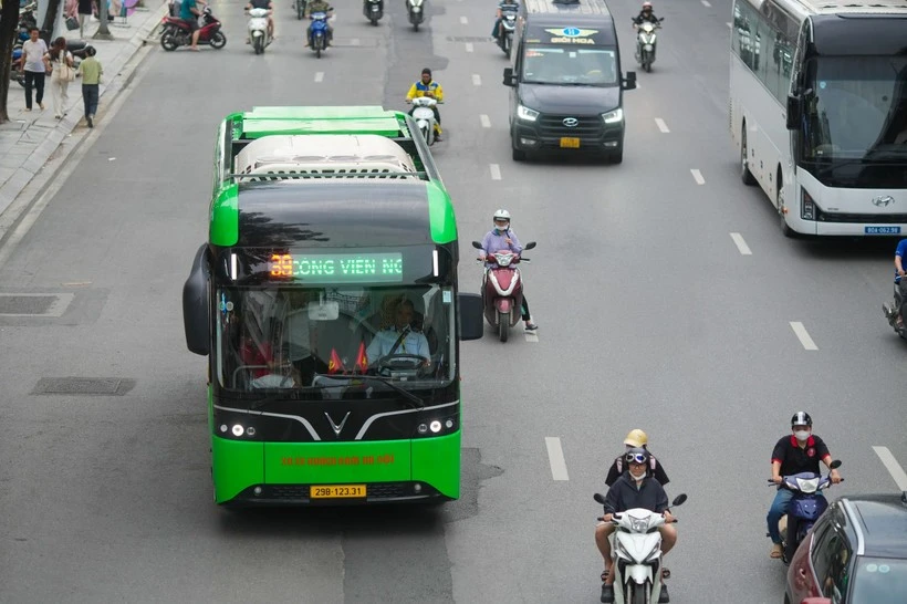 Spring Fair 2026: Hanoi adds six bus routes to serve residents and visitors