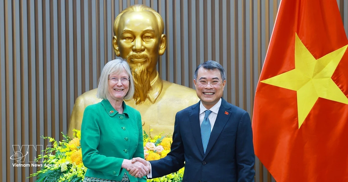 PM suggests breakthrough steps to advance Vietnam-Australia ties