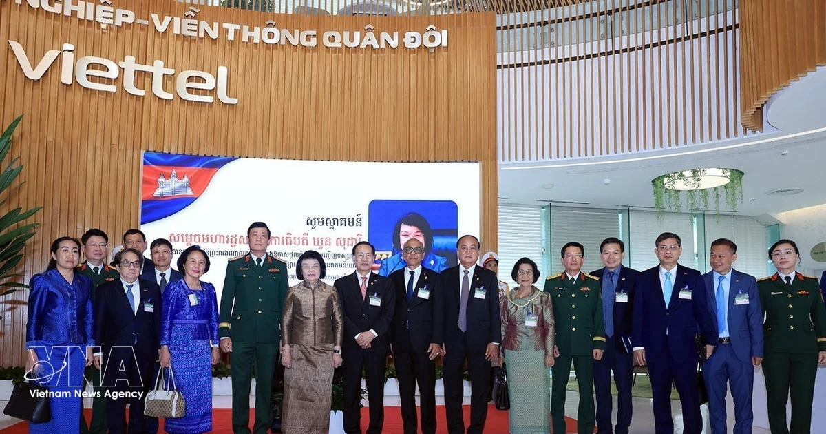 President of Cambodian National Assembly visits Viettel Group