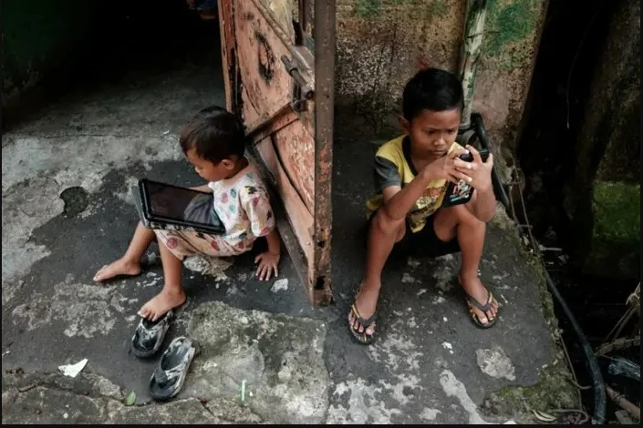Indonesia to block underage social media accounts