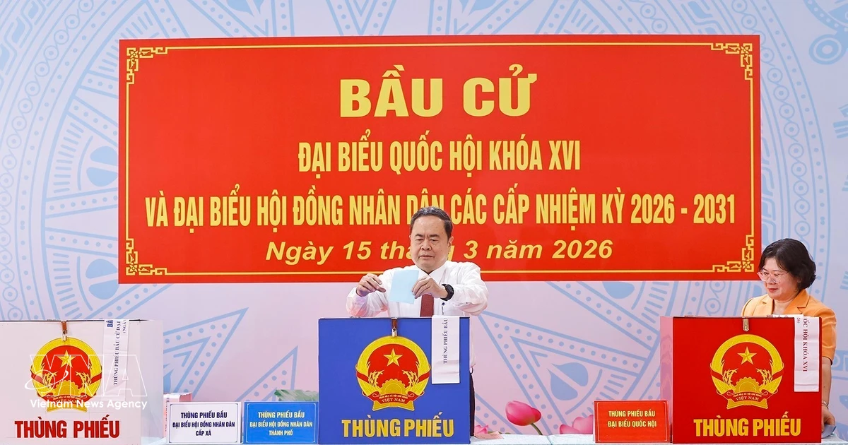 NA Chairman casts ballot in Ho Chi Minh City