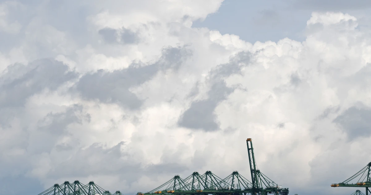Singapore's economic growth slows amid Middle East conflict