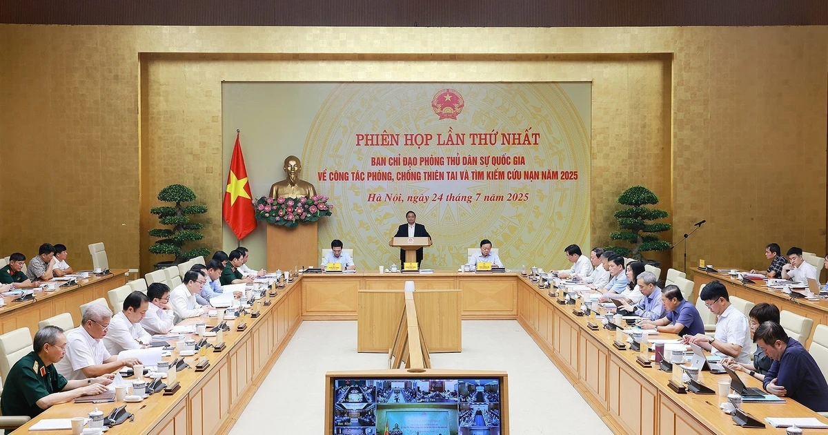 Prime Minister Pham Minh Chinh, who is also Head of the National Civil Defence Steering Committee, chairs the committee’s first national meeting on disaster prevention and control, and search and rescue efforts on July 24. (Photo: VNA)