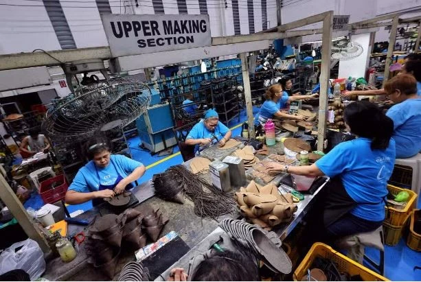 Philippines’ manufacturing contracts for first time after five months