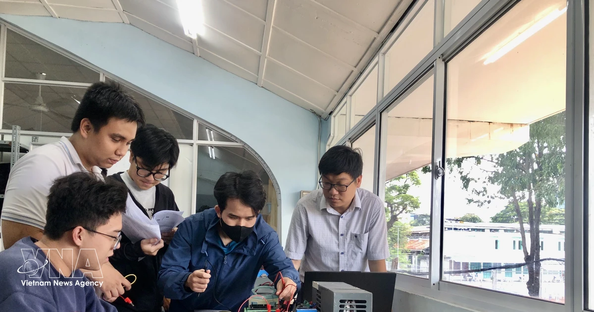 Vietnam rolls out scholarships to fuel sci-tech workforce