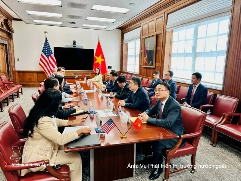 Vietnam, US seek to advance economic, trade cooperation