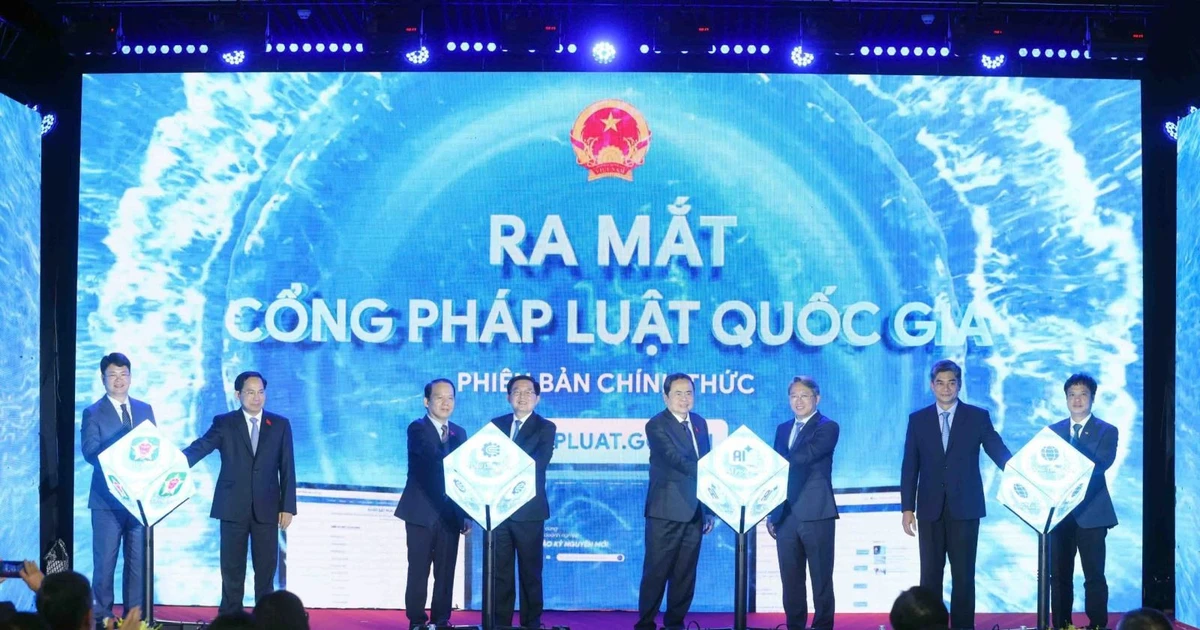 Vietnam Law Day: Turning law into development engine in new era
