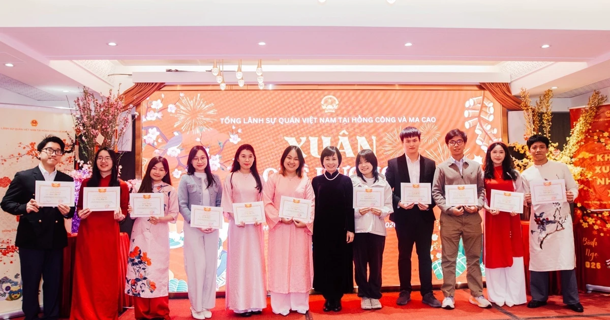 Vietnamese youth in Hong Kong confident in Party leadership