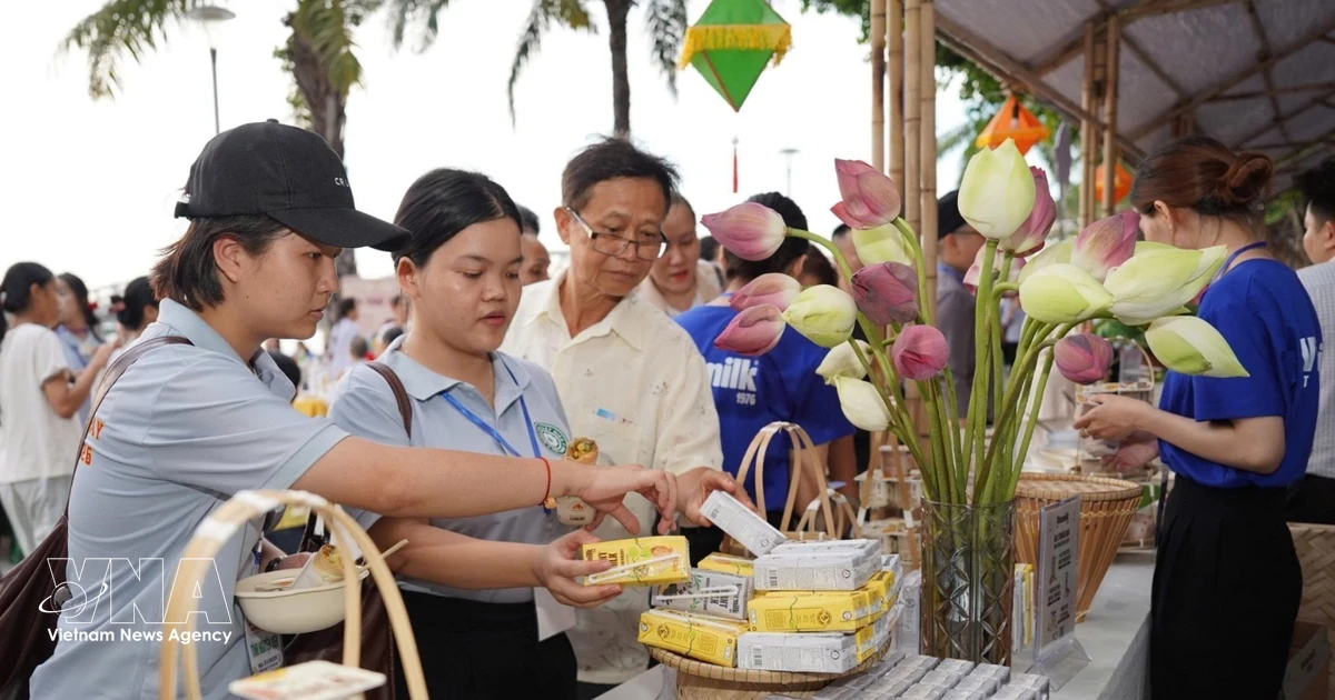 Hue Vegetarian Food Festival 2026 opens, promoting green living ...