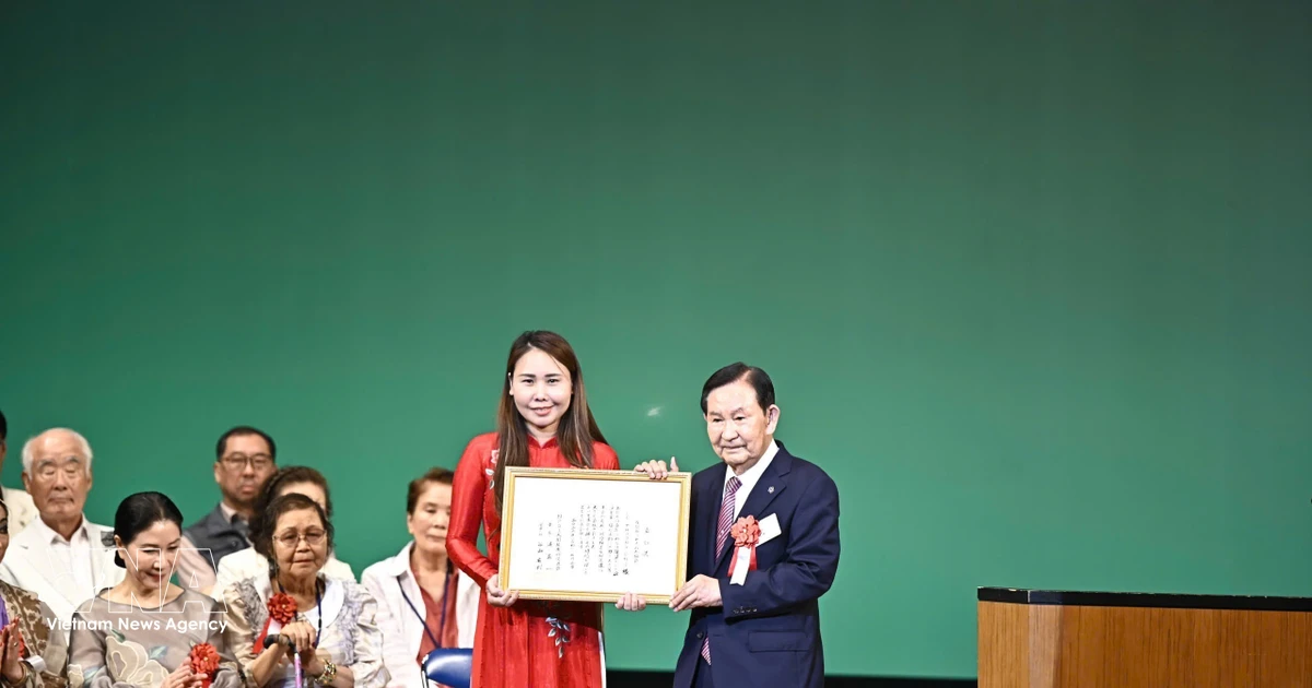 Vietnamese association leader receives Global Citizen Community Award in Japan