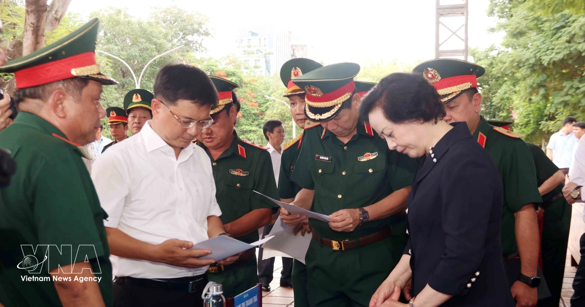 Deputy PM inspects preparations for launch of martyrs' remains search drive in Ho Chi Minh City