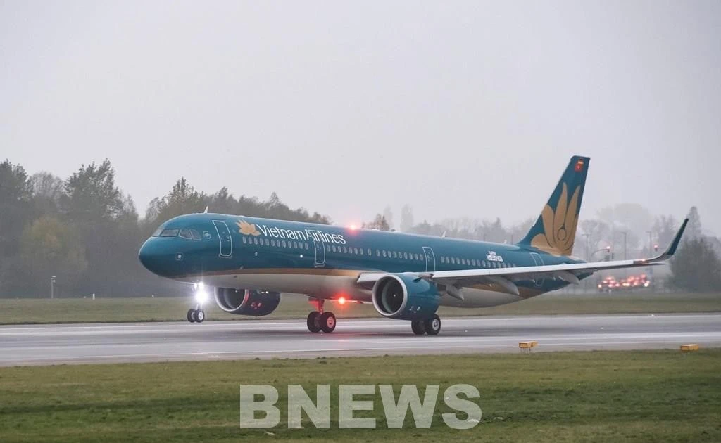 The Civil Aviation Authority of Vietnam has announced a suspension of operations starting the afternoon of November 6 at five airports in the central region, including Buon Ma Thuot, Pleiku, Tuy Hoa, Chu Lai, and Phu Cat. (Photo: VNA)