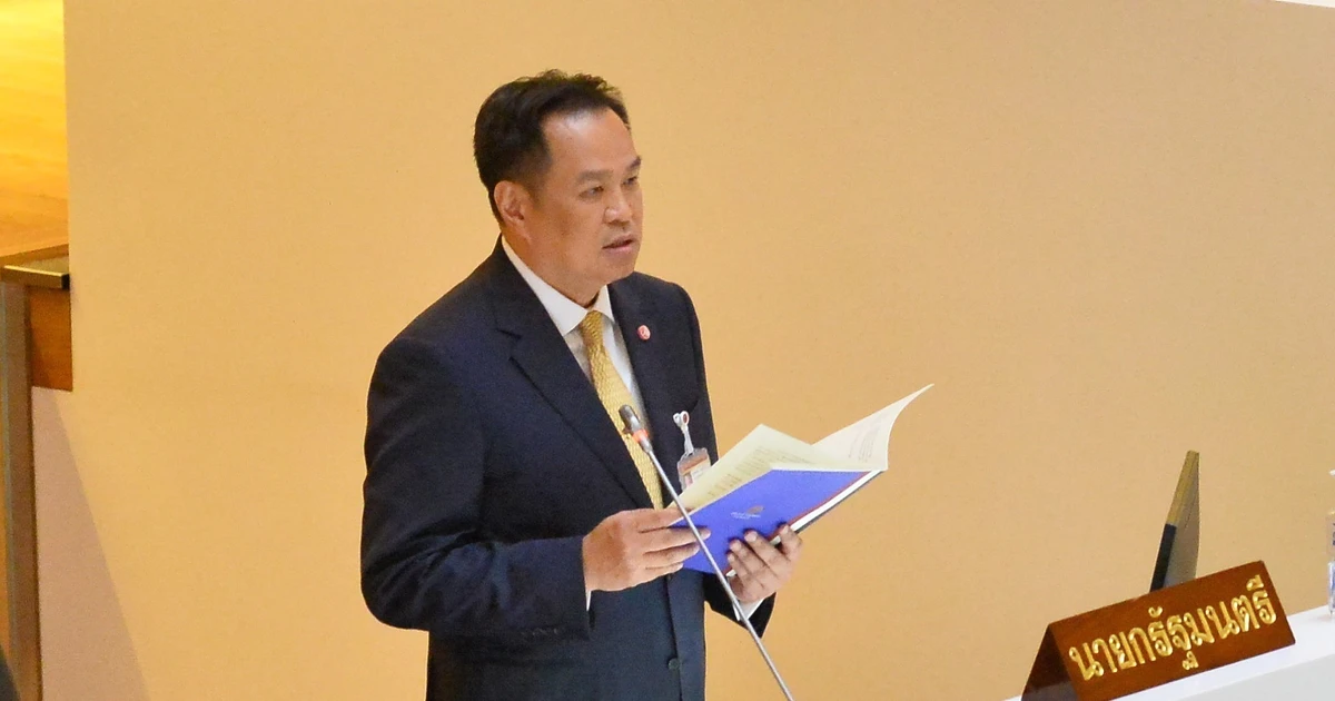 Thai PM dissolves parliament