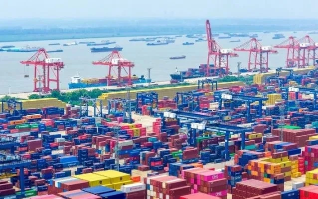China’s exports-imports with ASEAN surpass 1 trillion USD in 2025