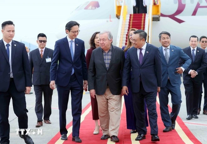 UN Secretary-General António Guterres arrives at Noi Bai International Airport in Ha Noi on October 24, 2025, beginning his official visit to Viet Nam (Photo: VNA)