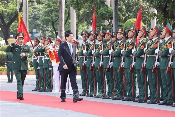 State President attends opening of new school year at National Defence Academy