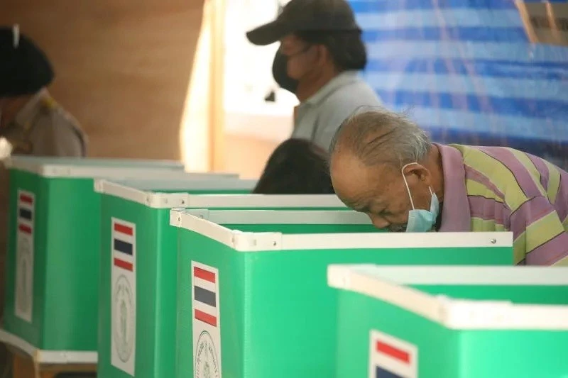 Thailand to hold constitutional referendum on general election day