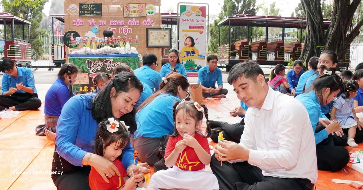 Vietnam turns to family values to reinforce internal strength