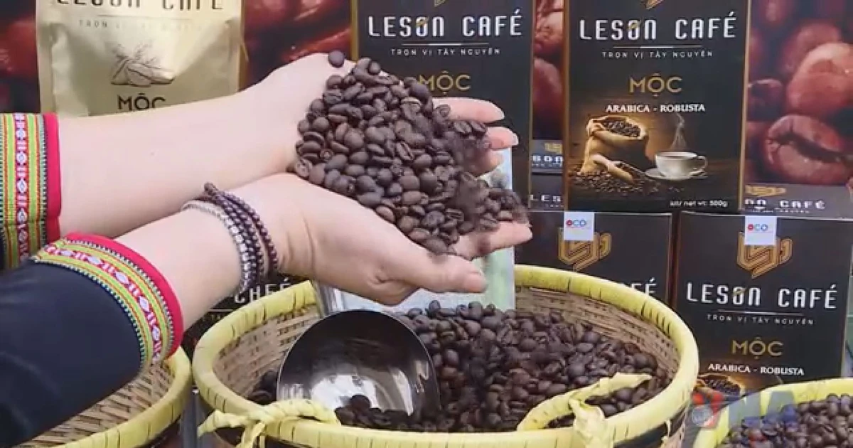 Vietnam Golden Autumn Fair 2025 impresses visitors, enterprises