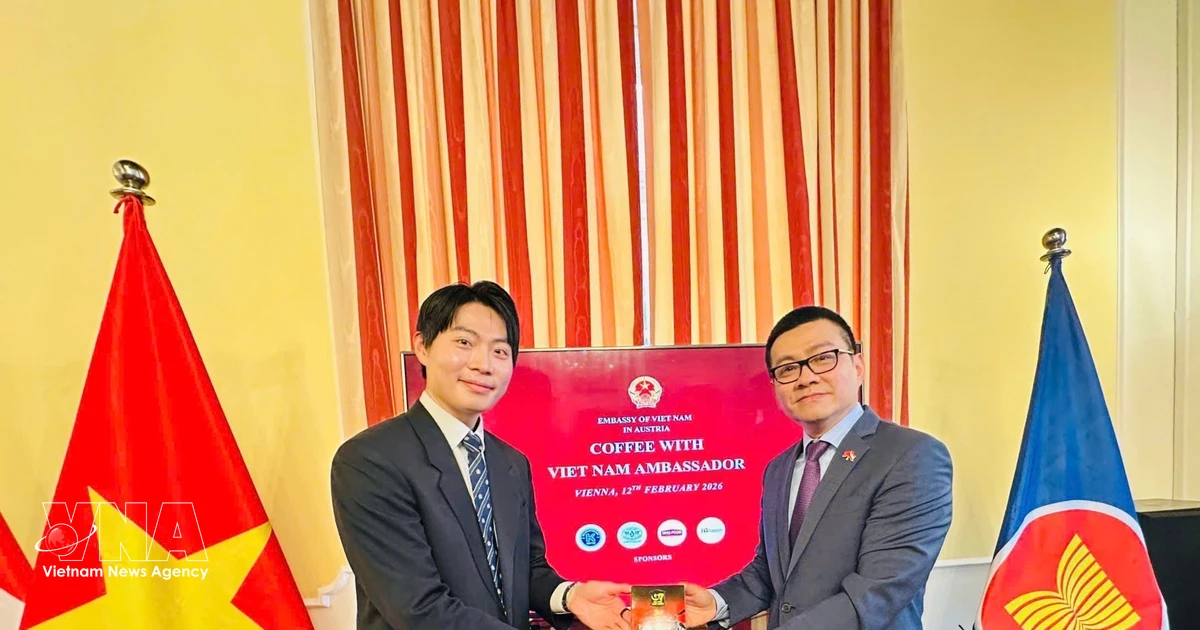 Vietnam story shared through “Coffee with the Ambassador” initiative in Austria