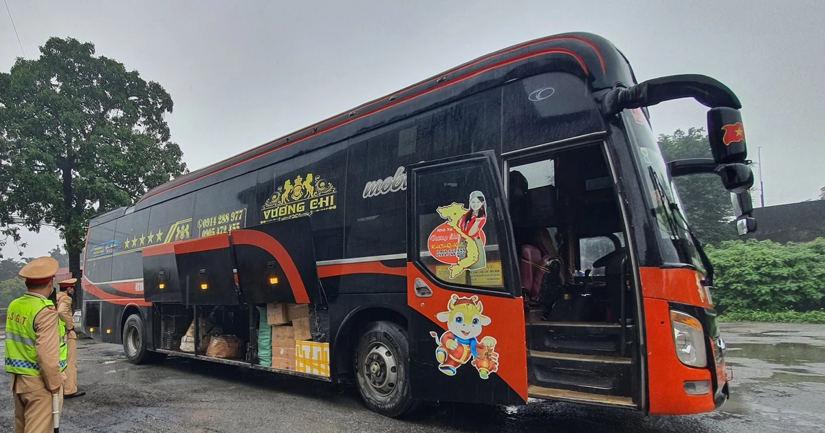 Traffic police to test double-decker sleeper buses on mountain highways
