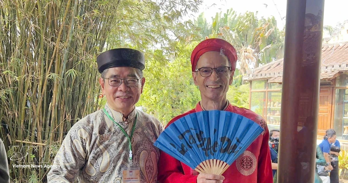 Foreign diplomats in Ho Chi Minh City join Tet celebrations