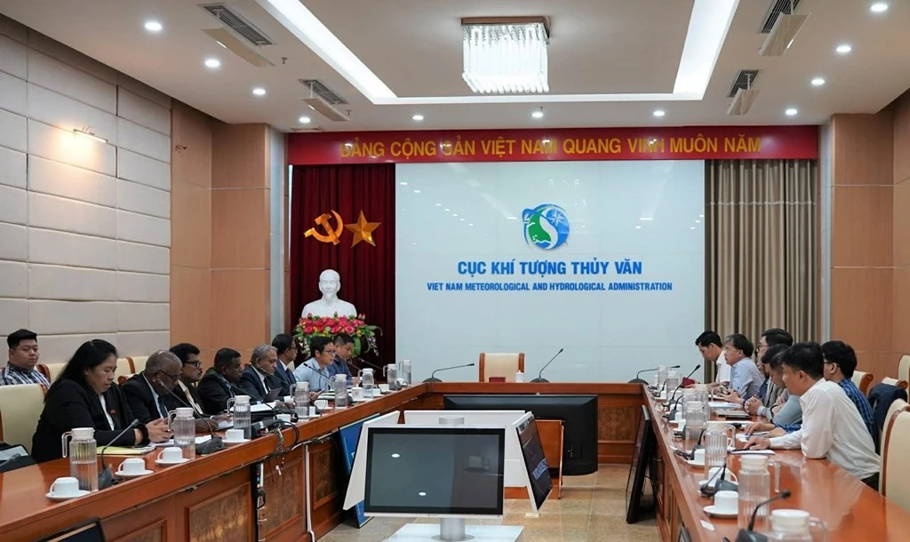 Vietnam, Sri Lanka share experience in hydrometeorology
