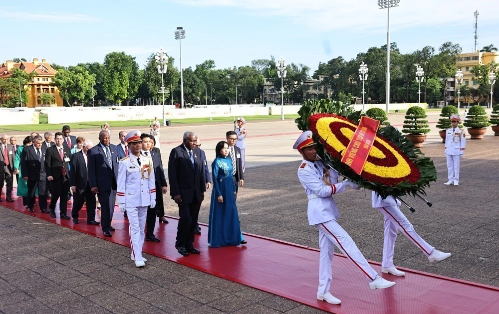 Top Cuban legislator pays tribute to President Ho Chi Minh