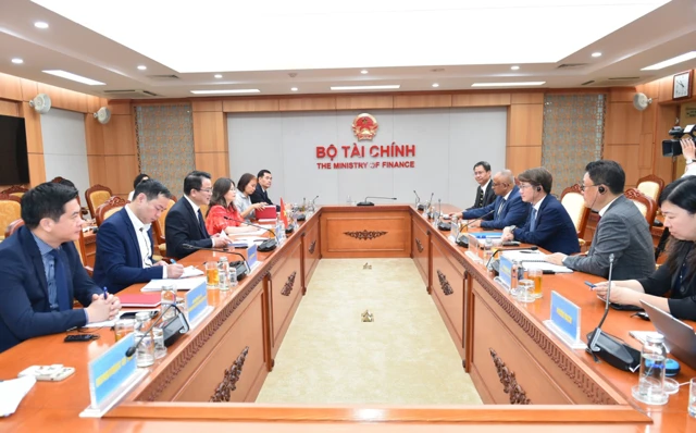 Vietnam, ADB to advance strategic projects with strong economic impact