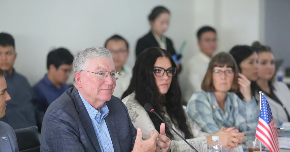 US state explores high-tech cattle farming cooperation with Gia Lai