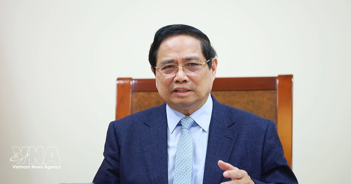 Vietnamese PM holds phone talks with Qatari counterpart