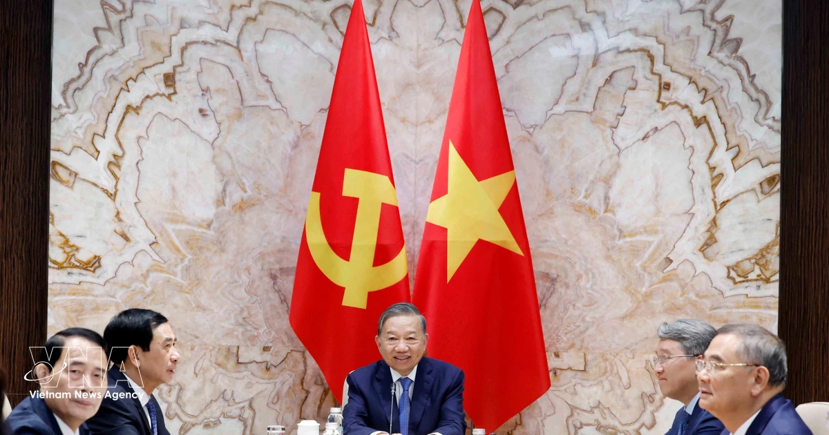 Top Vietnamese leader affirms high regard for ties with Switzerland during phone talks