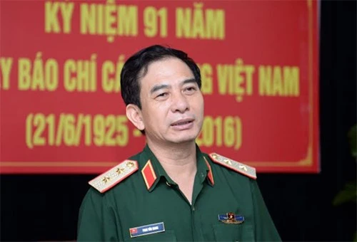 Vietnam forges defence ties with US, Cambodia