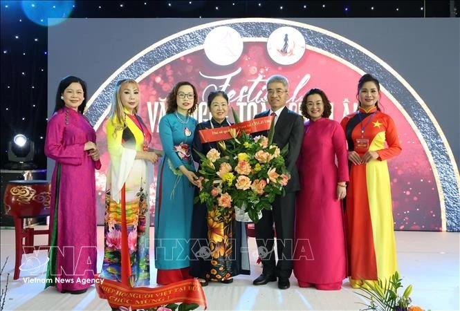 Gallery - Vietnamese businesswomen association debuts in Europe | Vietnam+ (VietnamPlus)