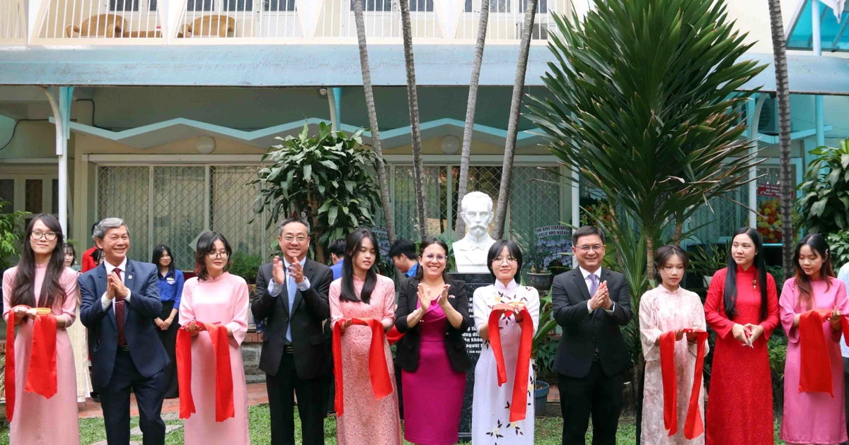 Statue of Cuban national hero José Martí inaugurated in Ho Chi Minh City