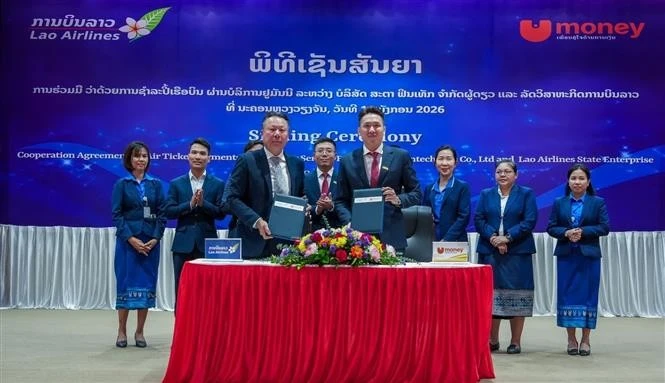 Vietnamese firm provides digital airline ticket payment services in Laos