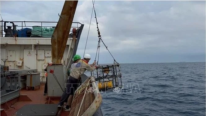 Vietnam, Russia cooperate in marine, continental shelf research