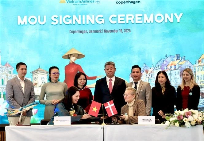 Vietnam Airlines launches HCM City - Copenhagen direct flights