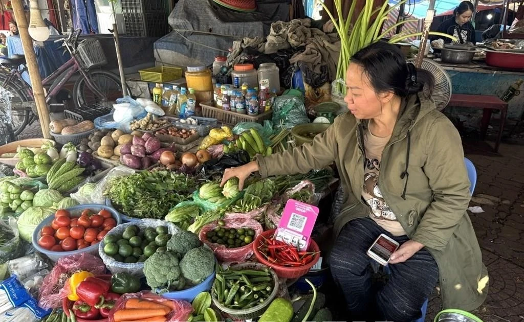 Extreme weather drives vegetable prices higher in Hanoi as supplies tighten