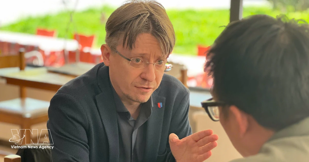 Communist Party Switzerland voices confidence in Vietnam’s development model