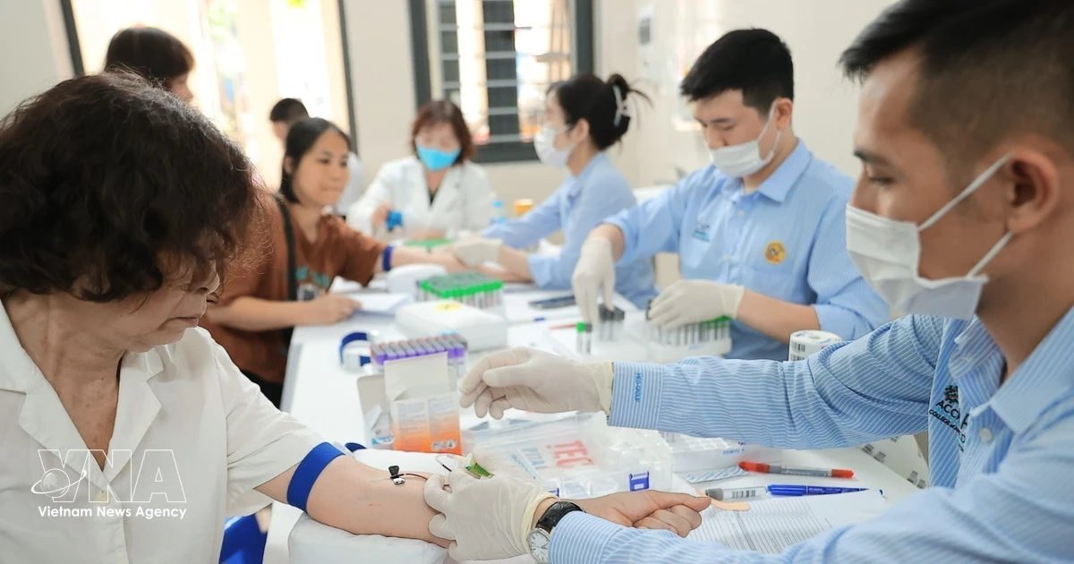Vietnam moves toward universal free annual health checkups from 2026