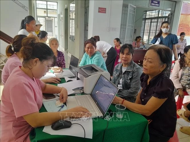 Vietnam fosters maternal and child healthcare, advances toward 2035 goals