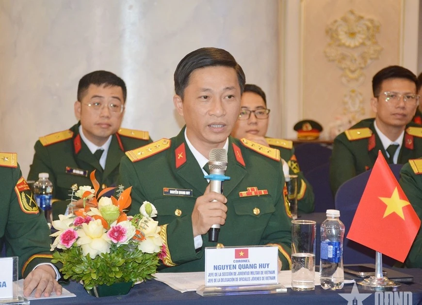 Young Vietnamese, Cuban officers carry forward tradition of solidarity