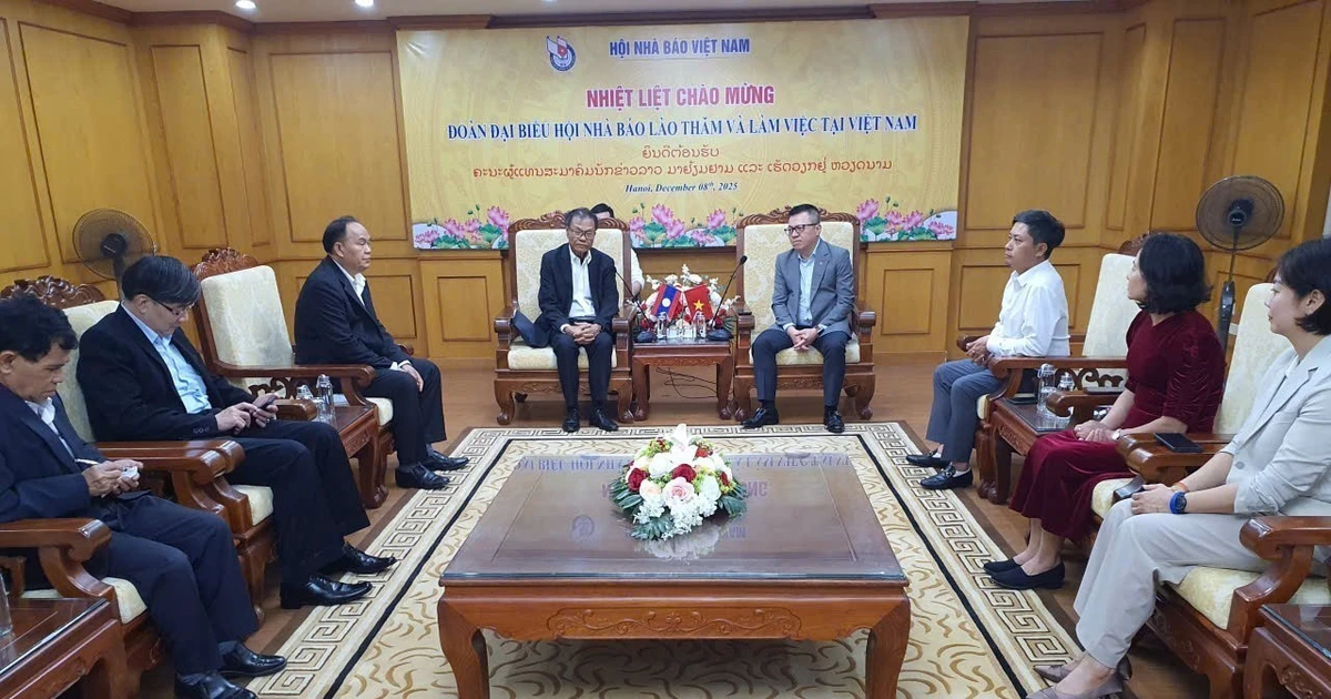 Laos seeks Vietnam’s help to train journalists, adopt AI in media