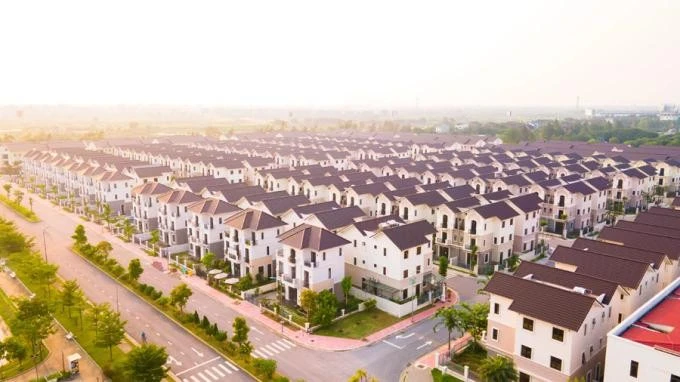 Satellite cities attract new investment waves