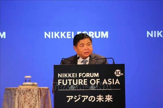 Deputy Prime Minister puts forth proposals for cooperation at Nikkei Forum "Future of Asia"
