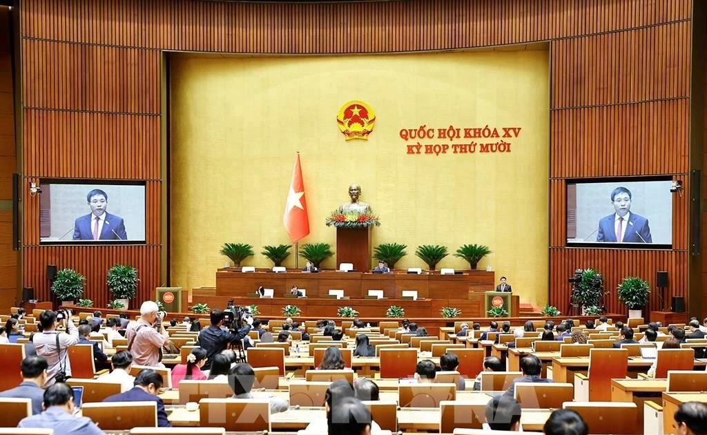 Scene from a National Assembly sitting during the 10th session of the 15th National Assembly. (Photo: VNA)