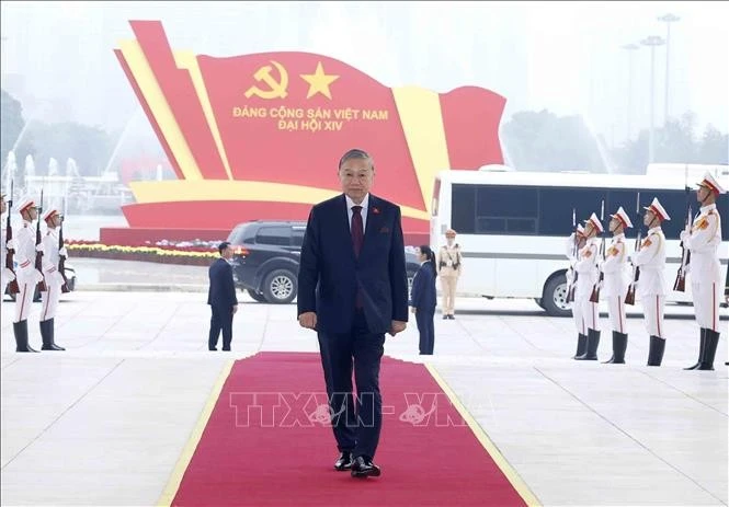 14th National Party Congress convenes preparatory session in Hanoi