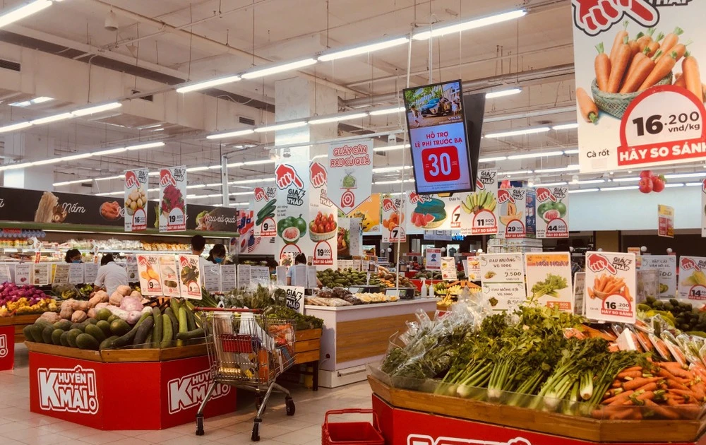 Food prices surge in provinces and cities directly affected by post-storm floods. (Illustrative photo: VNA)