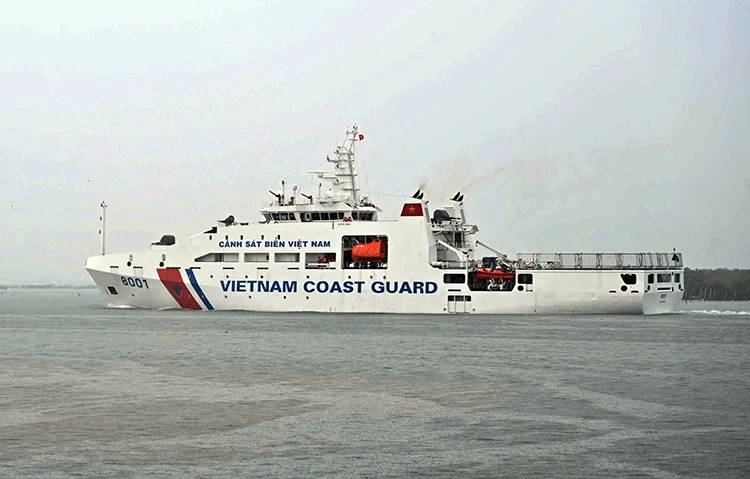 Vietnam Coast Guard ship sails to Indonesia for first 2025 visit